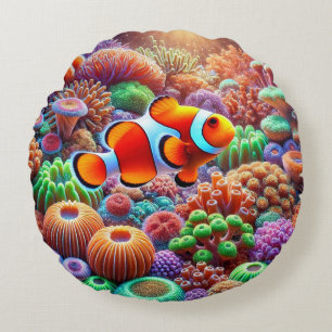 Lebendiges Korallenriff mit einem Clownfisch Rundes Kissen