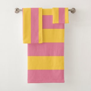 Lebendiges rosa und gelbes vertikales Streifenmust Badhandtuch Set