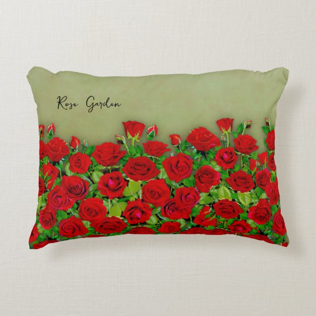 Lebendiges rotes Rosengarten-Blumenmuster Dekokissen (Vorderseite)