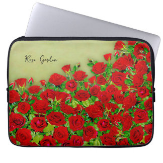 Lebendiges rotes Rosengarten-Blumenmuster Laptopschutzhülle