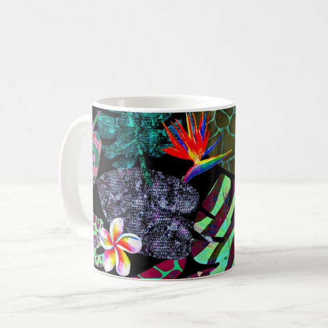 Lebendiges tropisches Blätter- und Blumenmuster Kaffeetasse (Vorderseite Links)