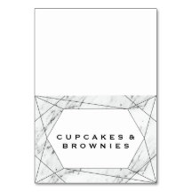 Lebensmitteletiketten mit weißem und schwarzem geo