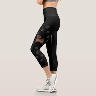 Leberbrauner Shih Tzu Süßer Cartoon-Hund & Pfoten Capri Leggings