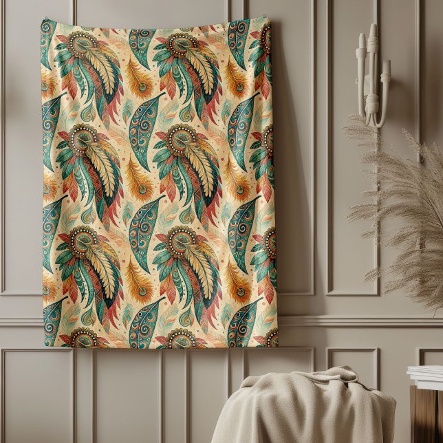 Lebhafte, ethnisch-ethnische Federn pastellgrün Fleecedecke (Vibrant tribal ethnic native feathers pastel green fleece blanket)