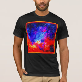 Lebhafte Farben Nebulae. Jetzt kaufen T-Shirt