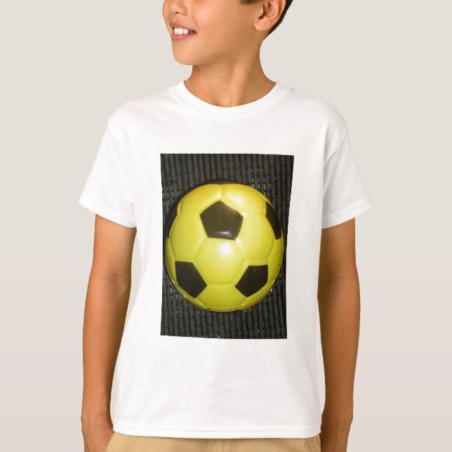 Lebhafte Gelb- und Schwarzfußballkunst T-Shirt (Vorderseite)