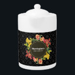 Lebhafte, helle Frühlingsblumen Wreath Geburtstag<br><div class="desc">Auf der Basis meiner Aquarellbilder von gelben Papageientulips,  orangefarbenen Lilien und gelben Tageslililien entworfen. Eine schöne Kombination aus hellen Farben blüht in Kränzeranordnung mit schwarz-grauem Damast Muster auf dem Hintergrund. Anpassbar in Zazzle mit eigenem Text für ein personalisiertes Design. Karo aus meinem Shop für passende Artikel!</div>