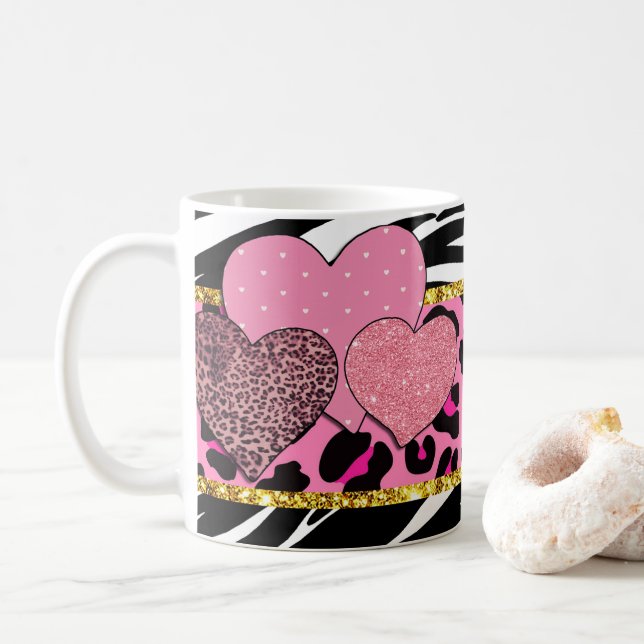 Lebhafte Herzmuster mit Animal Prints und Glit Kaffeetasse (Mit Donut)
