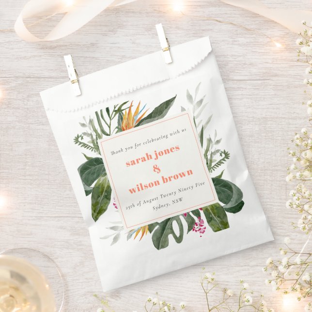 Lebhafte Peach Blush Boho Tropical Floral Wedding Geschenktütchen (Ausgeschnitten)