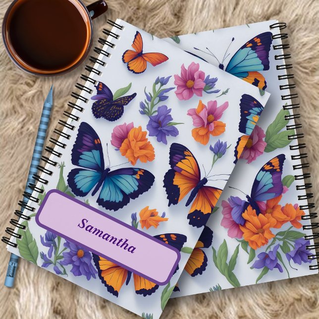 Lebhafte Schmetterlinge und Blume Notizbuch (Von Creator hochgeladen)