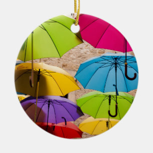 Lebhafte und farbenfrohe Umbrellas Keramikornament
