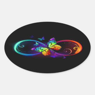 Lebhafte Unendlichkeit mit Regenbogenschmetterling Ovaler Aufkleber