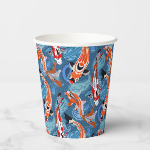 Lebhafter Koi Fisch unter Paisley Pattern Pappbecher