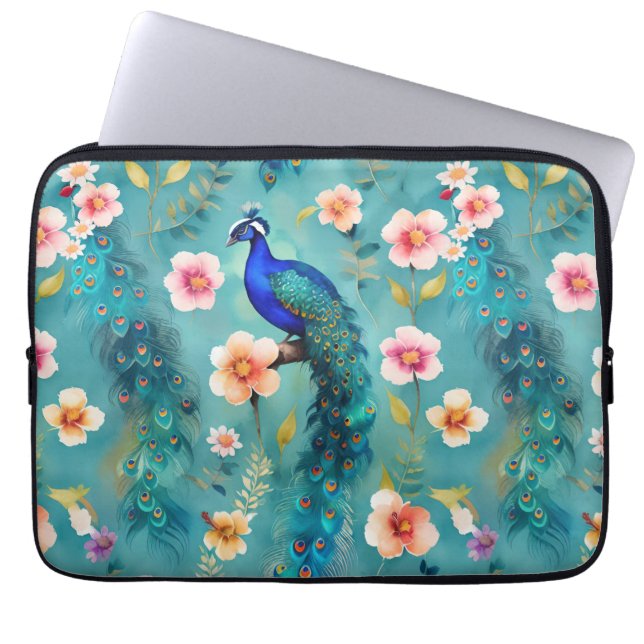Lebhafter Pfau mit Federn und üppigen Florals Laptopschutzhülle (Vorderseite)