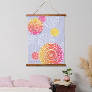 Lebhafter rosa Gelber Random Mandala Wandteppich Mit Holzrahmen