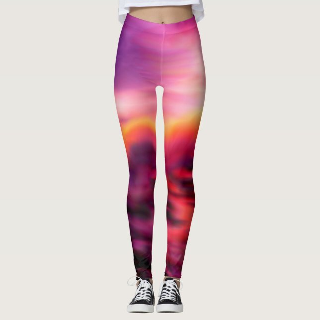 Lebhafter rosafarbener Ozean Sonnenaufgang Moderne Leggings (Vorderseite)