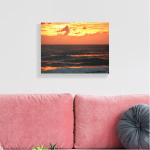 Lebhafter Sonnenaufgang über dem Meer Leinwanddruck