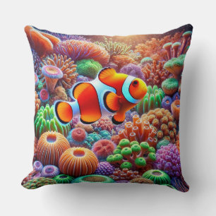 Lebhaftes Korallenriff mit einem Clownfisch Kissen