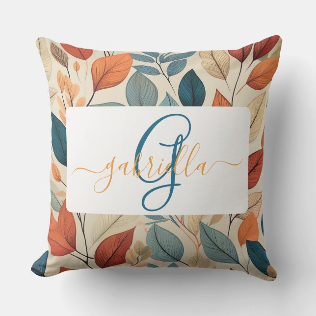 Lebhaftes Leaf-Muster mit Name und Monogramm Kissen (Vorderseite)