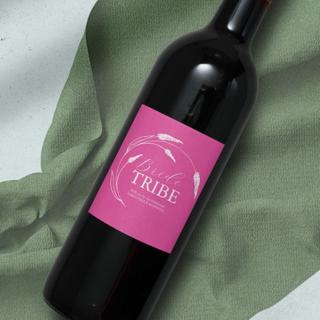 Lebhaftes rosa Bridesmaid-Label Weinetikett (Von Creator hochgeladen)