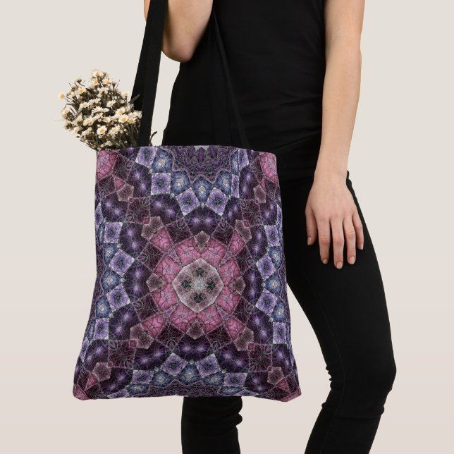 Lebhaftes rosa und Lila Mandala-Webmuster (Von Nahem)