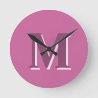 lebhaftes rosafarbenes Monogramm,
