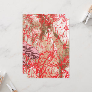 Lebhaftes rotes Stoffdesign mit eigenem Boden Einladung