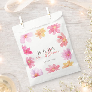 Lebhaftes Summer Baby in blühender Wildblume Geschenktütchen