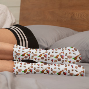 Leckere Wasserfarben-Schokoladen-Desserts Socken