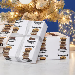 Leckeres Schokoladen-Fudge-Dessert balanciert lust Geschenkpapier