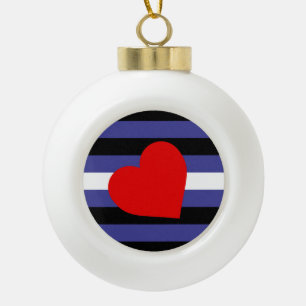 Leder-Pride-Flagge und Herz Keramik Kugel-Ornament