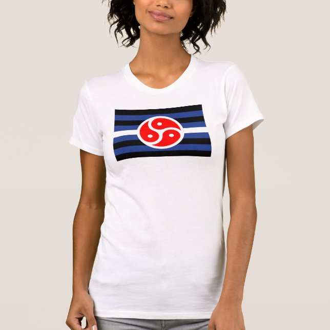 Lederpraktik: Stolperflagge T-Shirt (Vorderseite)