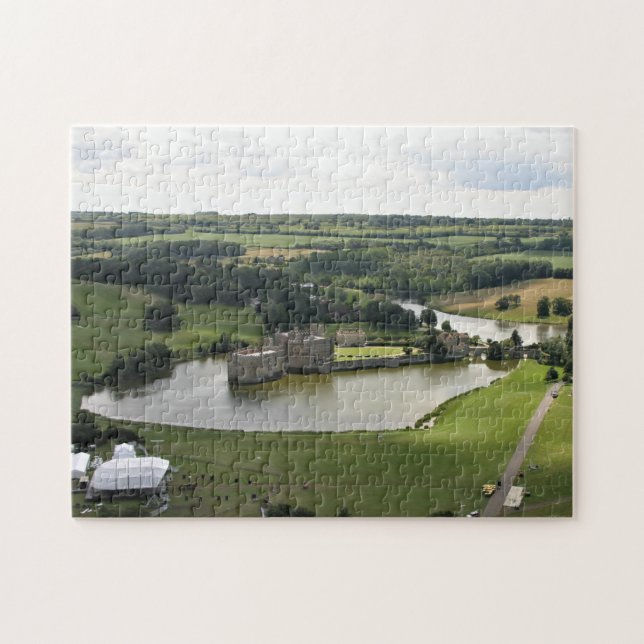 Leeds Castle, Kent von oben Puzzle (Horizontal)