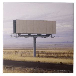 Leere Anschlagtafel Fliese