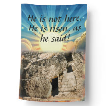 Leere Tomb mit "He is Risen"-Schrift