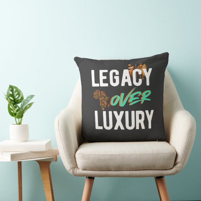Legacy Over Luxury | Kissen (Stuhl )