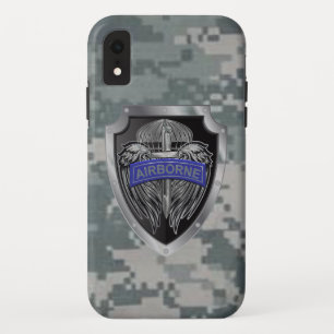 Legendäre Luftlandetruppen mit Schild Case-Mate iPhone Hülle