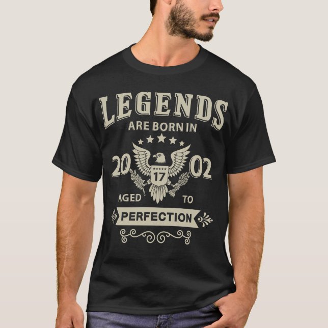Legenden sind im Jahre 2002 geboren T-Shirt (Vorderseite)