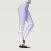 Leggings in den hellen Lavendelschatten