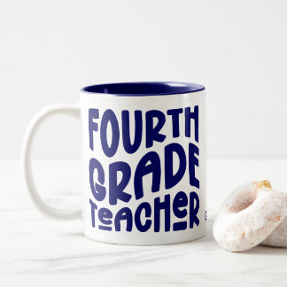 Lehrer der vierten Klasse | Dunkelblaue Schrift Zweifarbige Tasse