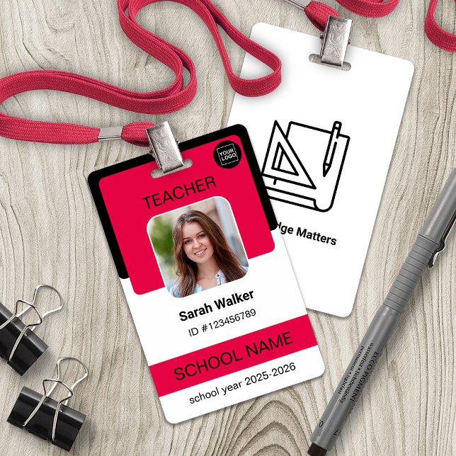 Lehrer-Fotoausweis – Schulpersonal - Rot Ausweis (Teacher Photo ID Badge – School Staff - Red)