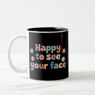 Lehrer freut sich, Ihr Gesicht wieder zur Schule z Zweifarbige Tasse