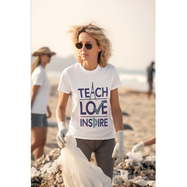 Lehrer Liebe Inspiriert Lehrer Inspiration T-Shirt (A bold tee for educators who teach, love, and inspire—on duty and beyond.)