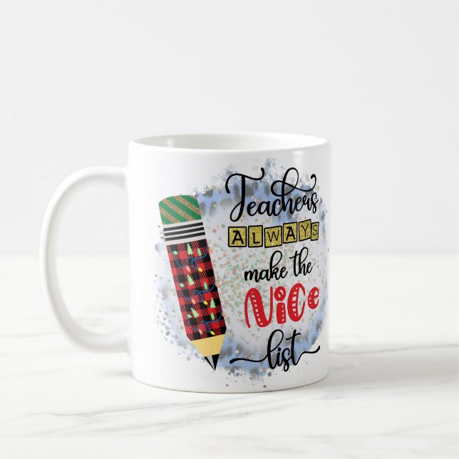 Lehrer machen immer ein Weihnachtsgeschenk auf der Kaffeetasse (Links)
