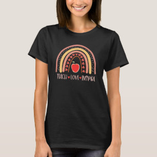 Lehrer Wertschätzung Teach Liebe Inspirierte Regen T-Shirt