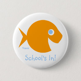 Lehrer zurück zur Schule in Niedlichen Goldfish Button