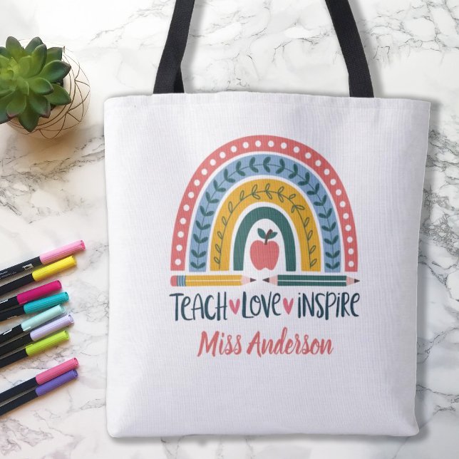 Lehrerbewertung in der Liebe Inspirier der Rainbow (Cute teacher appreciation tote bag. Personalize it with your teacher's name. Makes a cute gift.)
