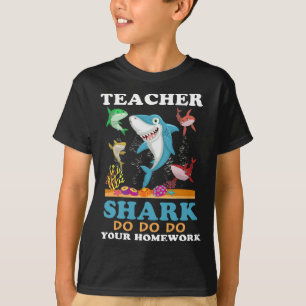 Lehrerhai macht Ihre Hausaufgaben T-Shirt