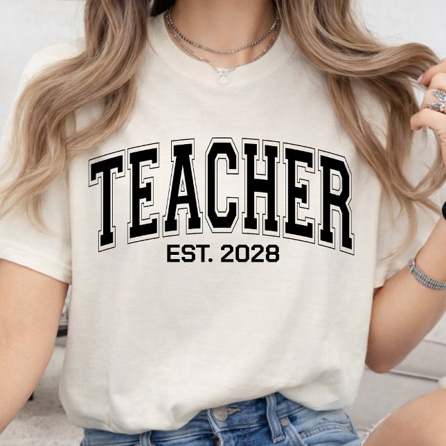 Lehrerhemd, Retro Back to School Teacher Shirt (Personalized Elegant Varsity Teacher Appreciation | Teacher Graduation T-Shirt)
