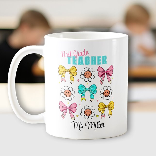 Lehrerin zurück zur Schule Niedlich Bow Pencil Nam Kaffeetasse (Teacher Back To School Cute Bow Pencil Name Coffee Mug)